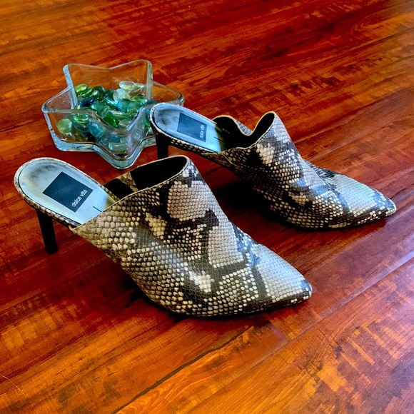 Snake pattern heals - Picture 2 of 5